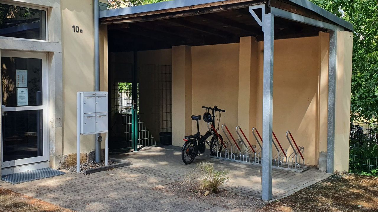 Fassade / Eingang Fassade / Eingang